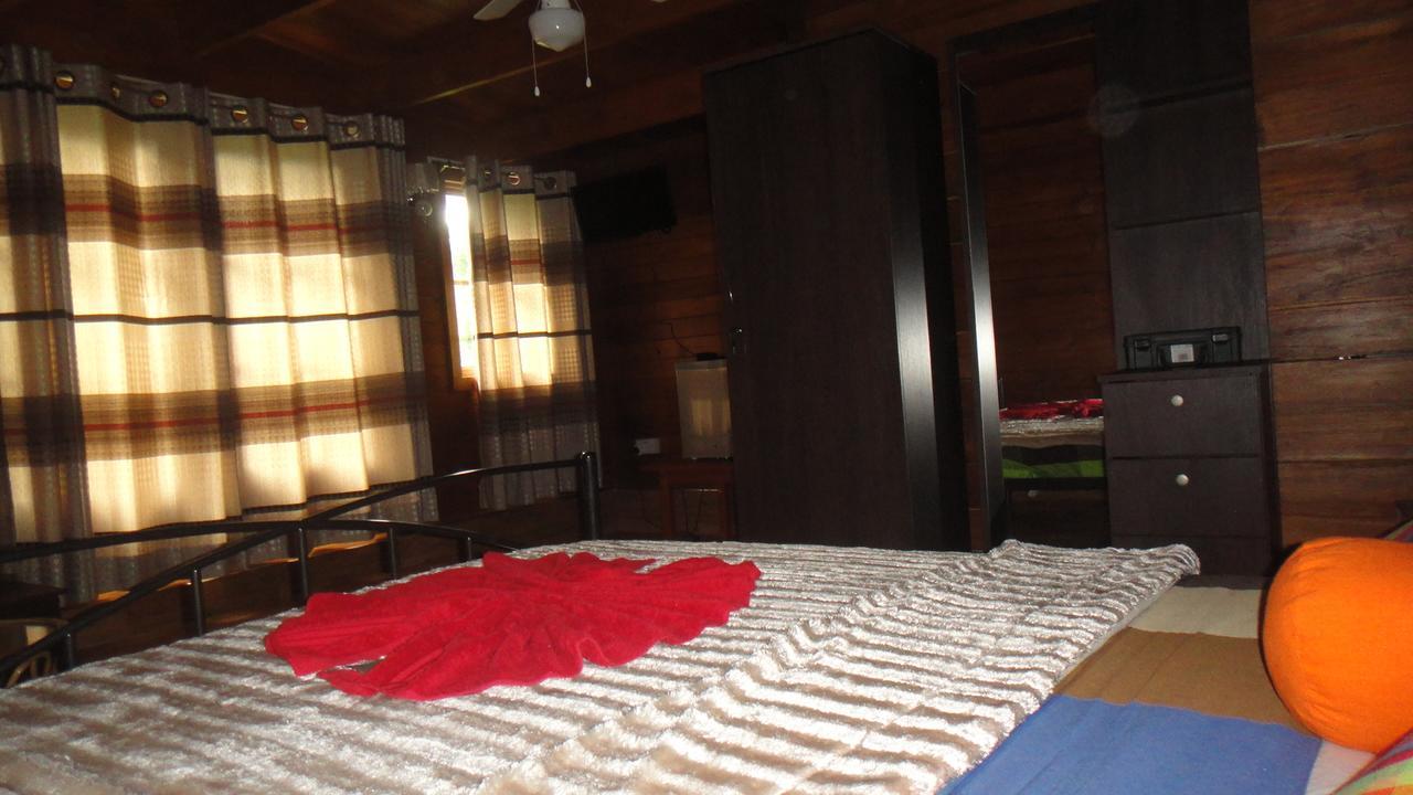 Ma Oya Retreat Pinnawala Pinnawala (Kegalle) Kültér fotó