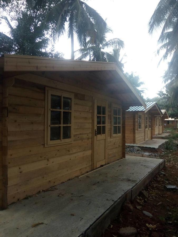 Ma Oya Retreat Pinnawala Pinnawala (Kegalle) Kültér fotó